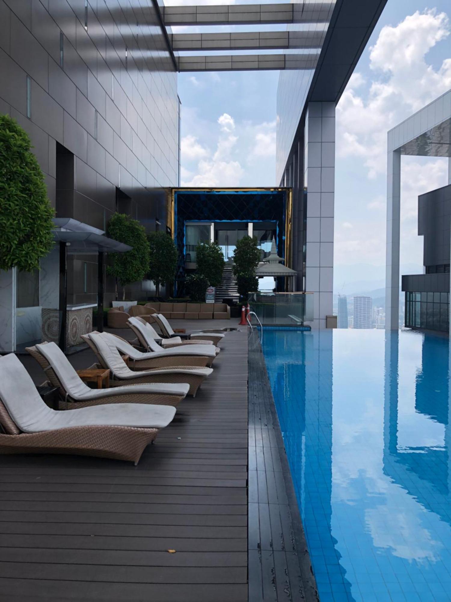 Platinum Klcc Pool View Apartment Kuala Lumpur Exterior photo